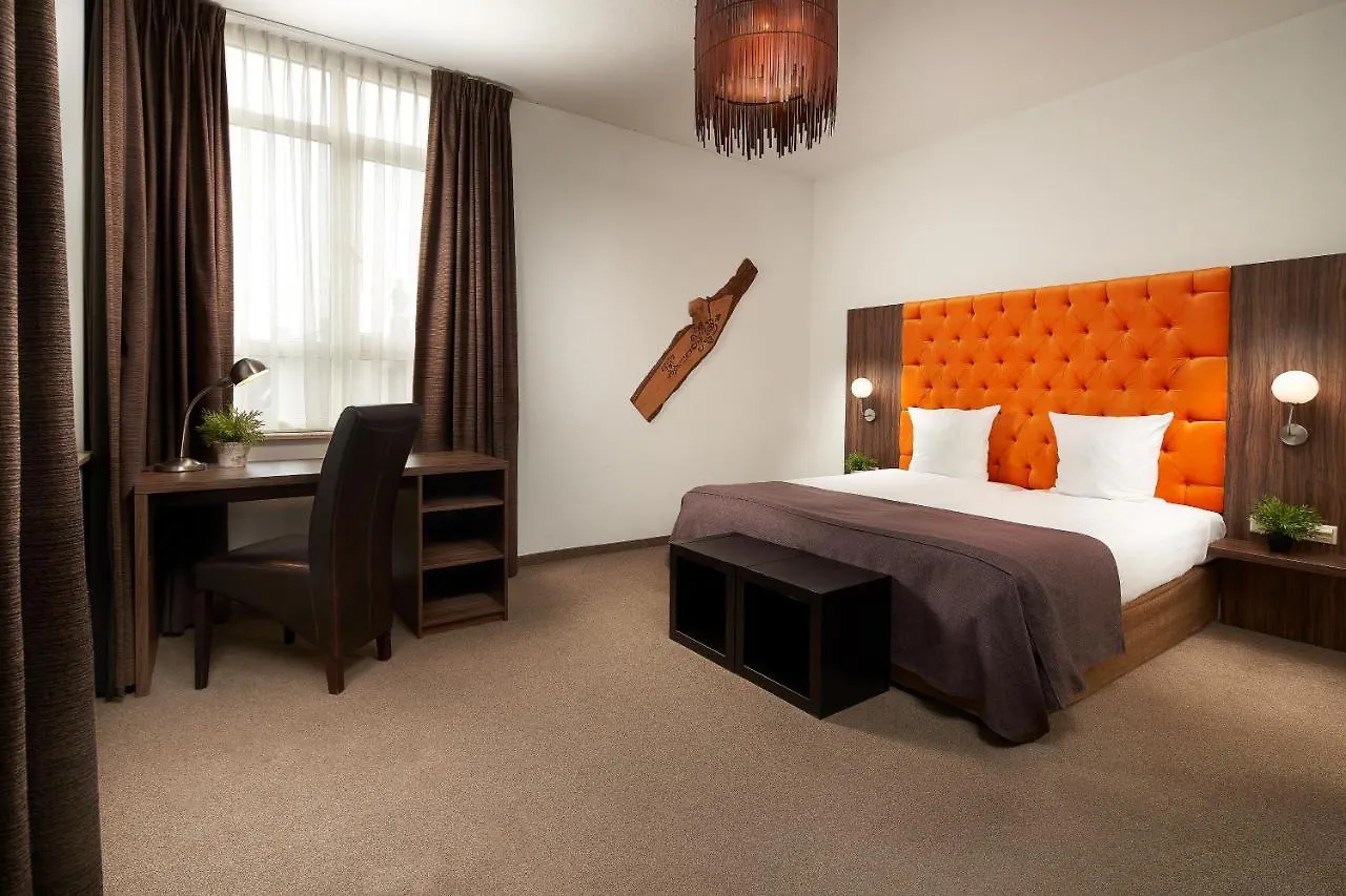 Hotel La Reine Eindhoven 3*,  Países Bajos